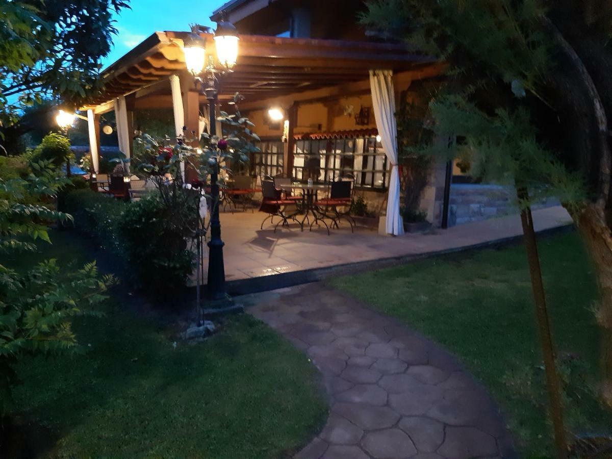 Hosteria Las Fuentes Rubayo Εξωτερικό φωτογραφία